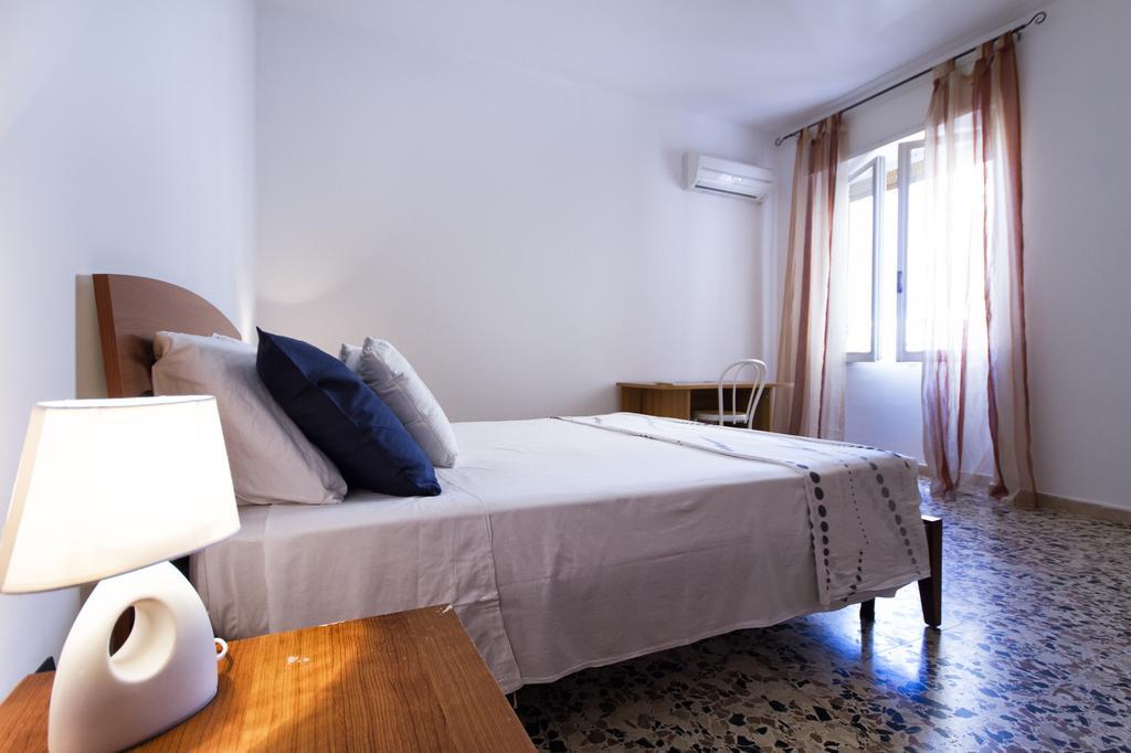 Seaside Holidays Apartment Алгеро Екстериор снимка